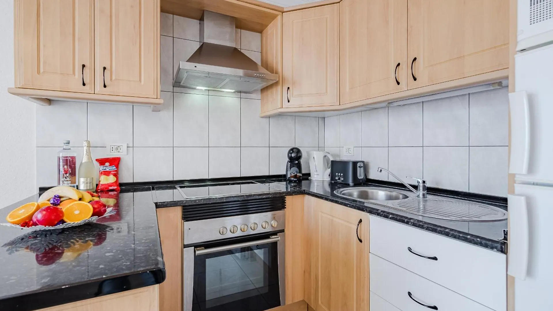Diamantes Duplex Home & Heated Pool Los Cristianos  Espanha